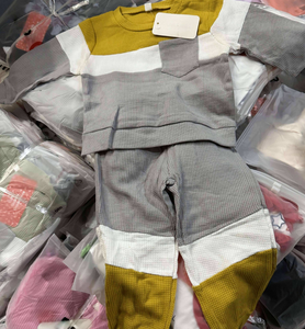 Ordine all'ingrosso di abbigliamento per neonati misto, stile, colore e taglia assortiti, liquidazione, set di abbigliamento per bambini all'ingrosso, set di vestiti per neonati - Product Image 5