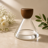 Flacon de parfum en verre transparent personnalisé à base épaisse, entonnoir semi-circulaire, bouchon en bois, compte-gouttes plat, estampage à chaud, design créatif