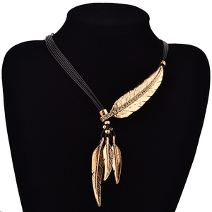 Pluma Cuero Cuerda Aleación Material Pluma hojas cuero cuerda multicapa flecos collar - Product Image 2