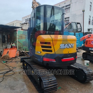 Mini-excavatrice Sany SY55U d'occasion - 5,5 tonnes - Moteur d'origine - État comme neuf à 90% - 40% moins chère que neuve - Prête à être expédiée - Product Image 3