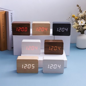 Réveil numérique en bois rectangulaire, horloge de table intelligente avec affichage LED, réveil de bureau pour chambre à coucher et bureau - Product Image 4