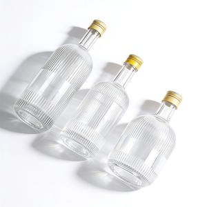 Bouteille en verre à rayures verticales vide personnalisable de 330 ml, 375 ml, 500 ml, ronde avec bouchons à vis pour l'emballage de vin, whisky, vodka - Product Image 2