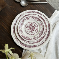 Assiettes rondes en céramique de style français, personnalisées avec des roses rouges, ensemble d'assiettes à fleurs pour la maison, la vaisselle de mariage