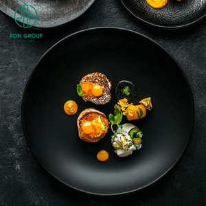 Vajilla Redonda de Melamina Negra Mate de Grado Alimenticio para Restaurantes Occidentales Modernos, Plato para <span class=keywords><strong>Pizza</strong></span>, Sushi, Carne y Fideos, Vajilla Comercial - Product Image 2