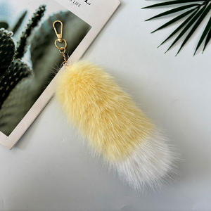 Moda Faux Fox Tail llavero Wolf Tail Fur Tassel Bag Tag negro y marrón Charm Keyring Pom Holder Correa Cadena Regalos - Product Image 6