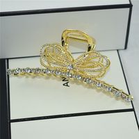 Boucles d'oreilles romaines et élégantes pour femme, 1 paire de bijoux féminins en forme de perles attrape-yeux, boucles d'oreilles bijoux de mariée