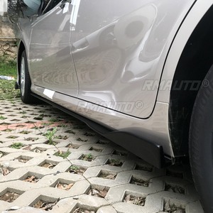 Kit carrosserie complet pour Toyota Camry 2018 : Lame de pare-chocs avant, jupes latérales, spoiler, diffuseur et coins arrière - Accessoires automobiles - Product Image 5