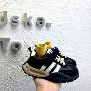 Baskets pour enfants en cuir véritable respirantes, Nouveauté 2025 Printemps Automne Hiver, style 'Dad Shoes', à scratch et à lacets, antidérapantes, pour l'entraînement, style coréen - Product Image 2