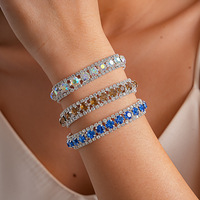 Bracelet à fermoir rond géométrique en strass de style européen et américain, étincelant, exquis, de luxe léger pour femmes