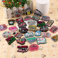 Porte-badge rétractable personnalisé en acrylique avec paillettes, breloques de créateur, sans support – Accessoires porte-badge de marque Kovict, couleurs personnalisées, haute qualité