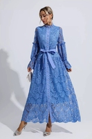 Robe chemise maxi élégante en dentelle bleue sur mesure avec manches cloche et ceinture à nouer, robe de vacances d'inspiration vintage pour femmes