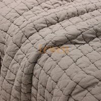 Ensemble de literie matelassé 3 pièces toutes saisons en microfibre unie avec rembourrage en polyester léger
