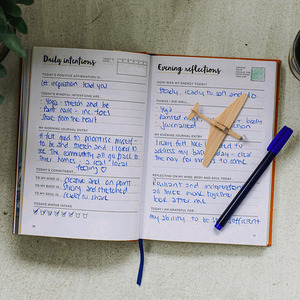 <span class=keywords><strong>Carnet</strong></span> <span class=keywords><strong>de</strong></span> gratitude guidé avec couverture personnalisée en papier, planificateur <span class=keywords><strong>de</strong></span> bien-être, cahiers d'affirmations quotidiennes et <span class=keywords><strong>de</strong></span> pleine conscience, vente en gros - Product Image 5
