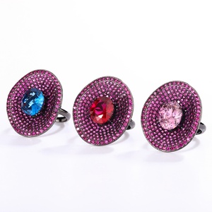 เครื่องประดับแฟชั่น แหวนทองแดงรักษ์โลก ประดับด้วยคอรันดัมสีแดงขนาด 10*12 มม. บลูสปิเนล และเพทาย ดีไซน์เฉพาะตัว สำหรับลุคเรียบหรูในทุกวัน - Product Image 1