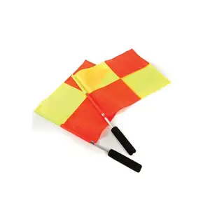 Match de sport Football Football Linesman Drapeau Arbitre Signal Main Drapeau Compétition Arbitrage Drapeau