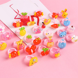 Anillos de resina hechos a mano con flores dulces a granel mixtas <span class=keywords><strong>GUANCHEN</strong></span> anillos al por mayor para niños niñas lindo precio barato anillos para niños joyería - Product Image 2