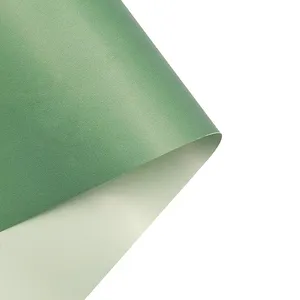Individuelles grünes Seidenpapier Blumenverpackungspapier Luxusmarke goldene Kante wasserdichtes Kunststoff-Blumenverpackungspapier