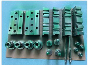 Высококачественная форма для инъекций губной помады с 8 полостями, инструмент для инъекций для косметической трубки - Product Image 4