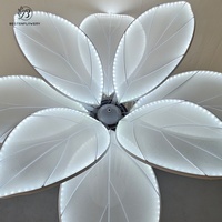 Décoration de scène de mariage : Grande feuille LED lumineuse avec pampilles en organza et cristaux pour allée de cérémonie, idéale pour banquets et événements festifs