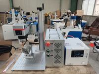 Machine de gravure et de découpe au laser à fibre CNC pour métal, plastique, bois, verre, caoutchouc, MDF-10W refroidie par air