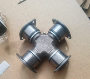 Junta Universal de Alta Precisión y Calidad 5-438X, Eje Cruzado de 47.6x135mm para Piezas de Camiones y Maquinaria de Construcción - Product Image 4