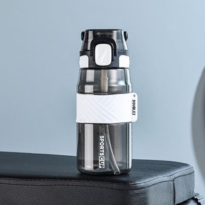 Garrafas de Água Plásticas de 32oz/1000ml com Marcas de Medição e Tampa com Mola para Uso em Academia e Atividades ao Ar Livre - Product Image 6