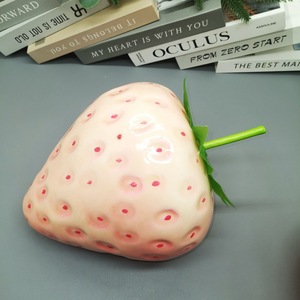 Modèle de grande <span class=keywords><strong>fraise</strong></span> artificielle en mousse, fruits factices rouges et roses - Product Image 6