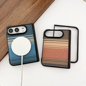 Funda Magnética con Tapa Abatible de Cuero PU Azul con Diseño a Cuadros/Camuflaje para Teléfonos Motorola Pro Max - Product Image 2