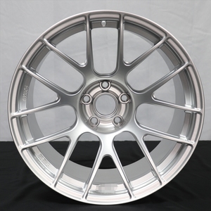 ล้อรถแข่งอะลูมิเนียมฟอร์จสีเงินเงาสูง ปรับแต่งได้เต็มที่สำหรับ BMW, Mercedes, Tesla, Audi, Toyota - Product Image 3