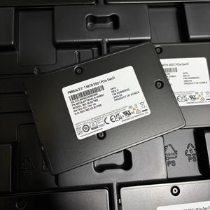 Unidad de Estado Sólido GUIXING Enterprise Usada MZQLB7T6HALA-00W07 PM983A U.2 7.68T SATA 6Gbps SSD - Product Image 1