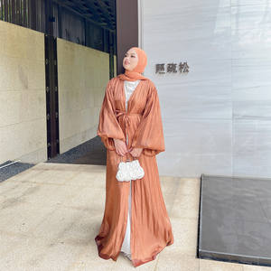 Loriya femmes à la mode avant ouvert Abaya modeste robe longue avec maille brillante Polyester manches régulières solide islamique a-ligne - Product Image 2