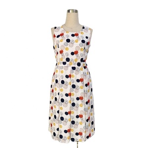 Trajes de Diseñador para Mujer Disponibles en Stock, Ideales para la Iglesia - Product Image 3