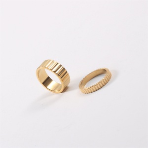 Anillos Populares de Acero Inoxidable, Anillo de Dedo Simple, Fino e Irregular para Mujer - Product Image 3