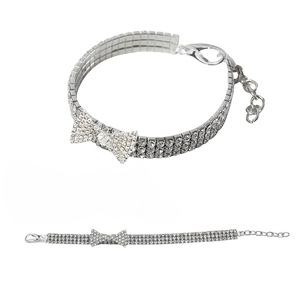 Un collar con colgante de lazo adecuado para perros y gatos, un collar ajustable apto para uso diario y un accesorio elástico. - Product Image 5