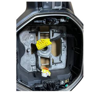 Montaje del volante Configuración de cuero YL006273BY 1607791780 1607821380 PARA <span class=keywords><strong>Peugeot</strong></span> 2008 3008 4008 5008 508L 408 - Product Image 3