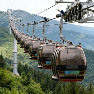 Equipo de Teleférico Aéreo Premium y Duradero para Exteriores, para Parques de Atracciones, Bosques, Montañas y Áreas Comerciales - Product Image 1