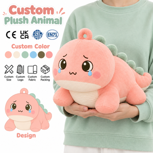 Peluche Personalizzato <span class=keywords><strong>Dinosauro</strong></span> <span class=keywords><strong>Rosa</strong></span> con Faccia Ricamata a Goccioline, Punte Posteriori Attaccate e Servizio di Design su Misura - Product Image 1