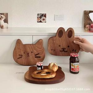 ถาดไม้รูปหน้าสัตว์ จานขนมหวานไม้เนื้อแข็ง ดีไซน์การ์ตูน ถาดเสิร์ฟบนโต๊ะ สีเรโทร - Product Image 5