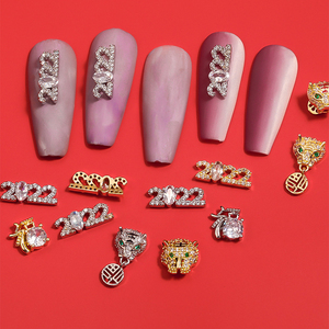 Accesorios 3D Nuevo diseño Gold Tiger Rhinestone <span class=keywords><strong>2022</strong></span> Nail Art Charms Zircon para <span class=keywords><strong>uñas</strong></span> - Product Image 5