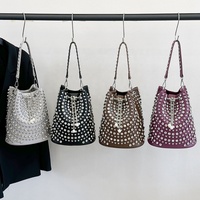 Nouveau Sac à Bandoulière Tendance pour Femme avec Rivets, Grande Capacité, en Cuir PU, Sac Seau de Luxe pour Femme avec Diamants