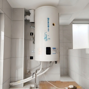 <span class=keywords><strong>Chauffe</strong></span>-<span class=keywords><strong>eau</strong></span> solaire électrique à énergie solaire de <span class=keywords><strong>100</strong></span> L, collecteur à plaque plane, modèle autonome pour la maison, type à pression - Product Image 1