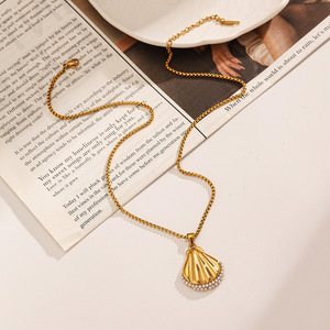 สร้อยคอจี้เปลือกหอยสแตนเลสพร้อมไข่มุกเทียมชุบทอง 18k สำหรับผู้หญิงแฟชั่นเครื่องประดับของขวัญ - Product Image 2