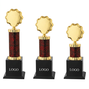 Trofeo corporativo de metal duradero con base estable y acabado de primera calidad. - Product Image 1
