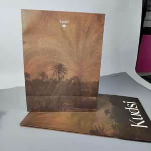 Bolsas de Papel Kraft Impresas a Todo Color Personalizadas, Bolsas de Embalaje de Lujo con Logotipo de Marca para Boutique y Comercio Electrónico - Product Image 4