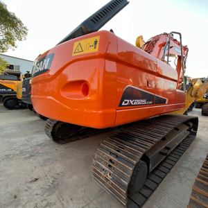 Excavatrice sur chenilles d'occasion Doosan DX225LC-9C, d'origine coréenne, bon état et prix bas, 21 tonnes, prête à être expédiée - Product Image 4