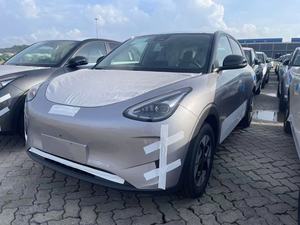 รถยนต์ไฟฟ้าขนาดเล็ก Geely EX2 410 Pro รุ่น 5 ที่นั่ง ระยะทางวิ่ง 410 กม. แบตเตอรี่ 39.4kWh LFP ชาร์จเร็ว 25 นาที ระบบเข้ารถแบบไร้กุญแจ ราคาประหยัด เหมาะสำหรับการขับขี่ในเมือง - Product Image 4