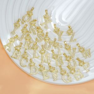 Personalizzato bianco strass intarsiato corona lettera <span class=keywords><strong>A-Z</strong></span> 26 alfabeto iniziale oro ottone ciondolo <span class=keywords><strong>Charm</strong></span> per la creazione di gioielli fai da te - Product Image 3
