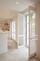 En gros Jalousie Persienne Porte Coulissante fenêtres Volet Pouce PVC Faux Bois Plantation Volets