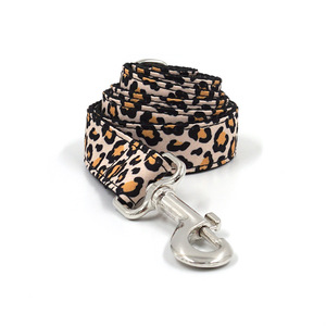 Nouveaux produits phares 2024 Laisse pour chien en polyester à motif écossais, motif imprimé fantaisie de luxe, laisse pour chien réglable, laisse classique pour animaux de compagnie - Product Image 5