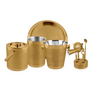 Ensemble d'outils de barre en acier inoxydable de conception nervurée professionnelle de 4 pièces pour les barmans Outils de barre en métal noir - Product Image 1